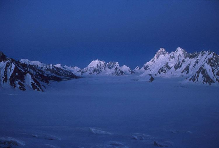 Snow Lake, Pakistan httpsuploadwikimediaorgwikipediacommons00