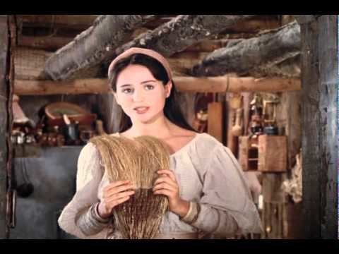 Snow White (1987 film) Snow White Official Trailer 1 Billy Barty Movie 1987 HD YouTube
