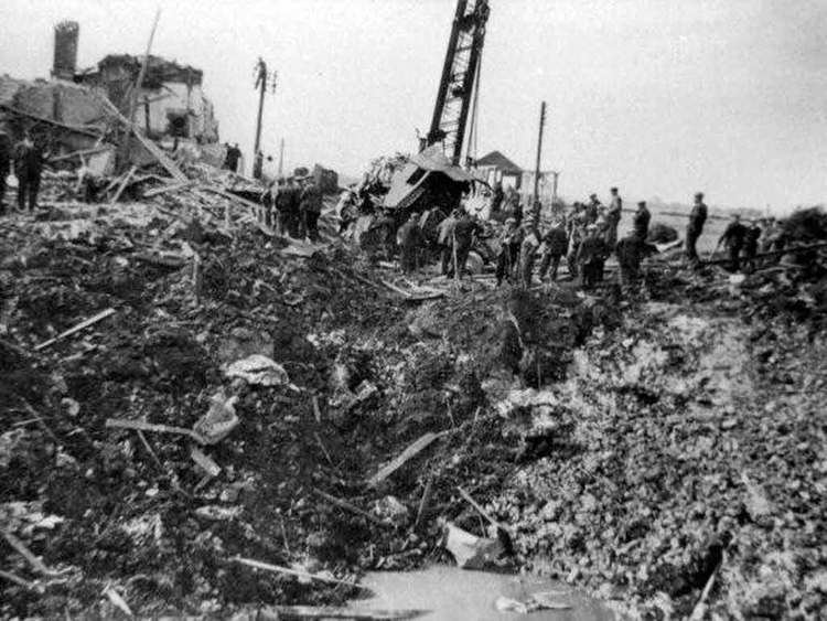 Soham rail disaster 2 June 1944Two GC39s after Soham Railway Disaster