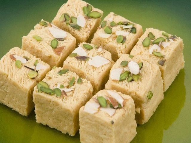 Sohan papdi make tasty soan papdi recipe at home 1News Track Hindi