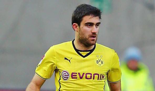 Sokratis Papastathopoulos Arsenal submit bid for Borussia Dortmund defender Sokratis