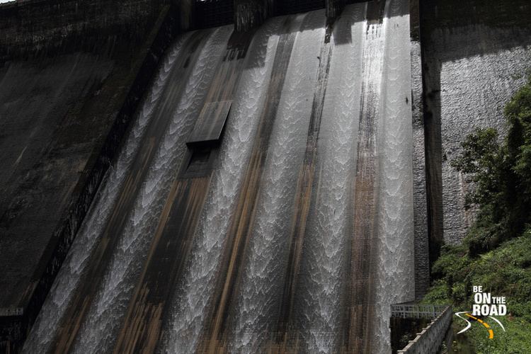 Solaiyar Dam Sholayar Dam nestled in the pristine Anaimalai hills of Tamil Nadu
