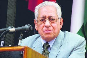 Soli Sorabjee I cried when SC judges bowed during Emergency says