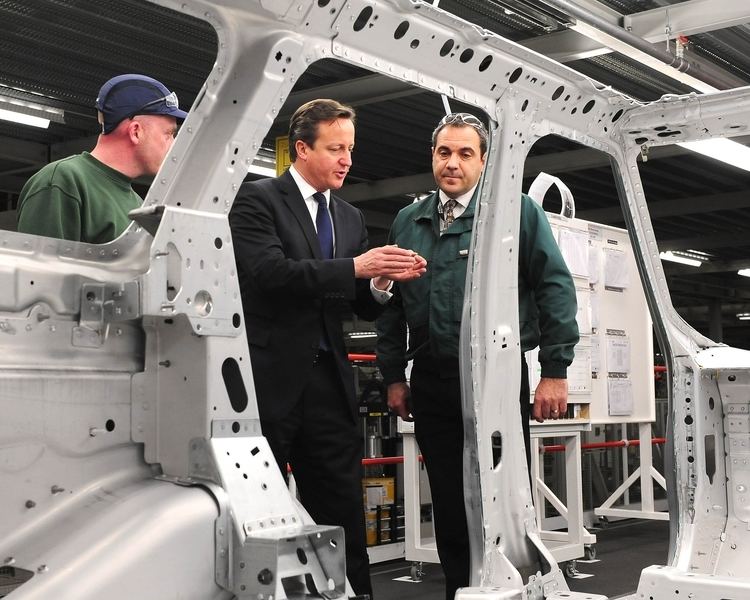 Solihull plant Prime Minister David Cameron visits Jaguar Land Rover39s Solihull