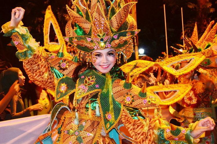 Solo Batik Carnival Solo Batik Carnival V by avivalyla on DeviantArt