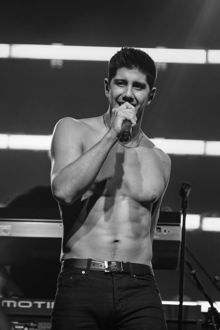 SoMo LIVE PHOTOS SoMo Toronto ON INTO THE CROWD MAGAZINE