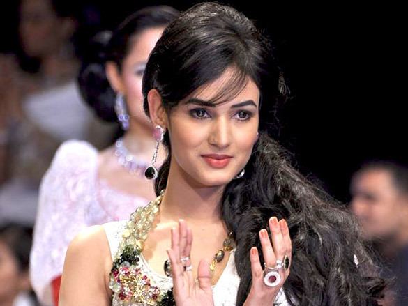 Sonal Chauhan Sonal Chauhan Wikipedia the free encyclopedia