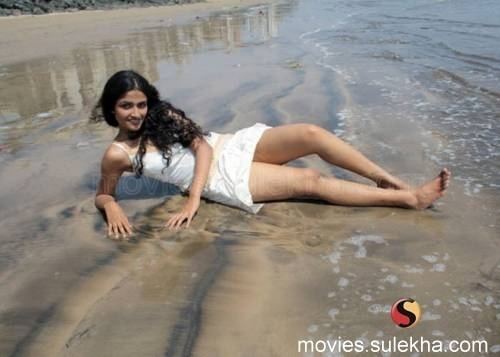 Sonam Mukherjee Page 5 of Sonam Mukherjee Telugu Actress Stills