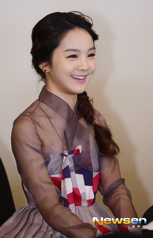 Song So-hee Song SoHee in Hanbok