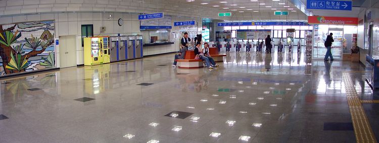 Songtan FileSongtan Station Inside06ajpg Wikimedia Commons