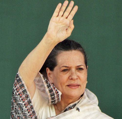 Sonia Gandhi In Gujarat Sonia Gandhi has nothing new to say Rediff