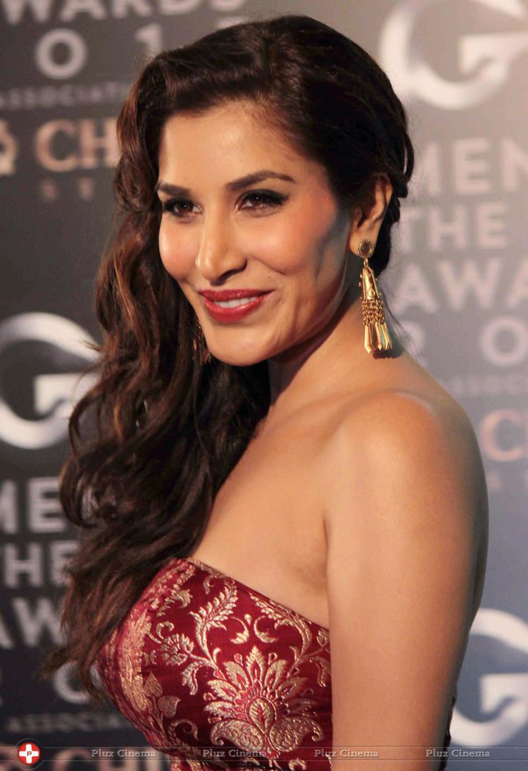 Sophie Choudry Sophie choudry gq man of the year award 2013 photos