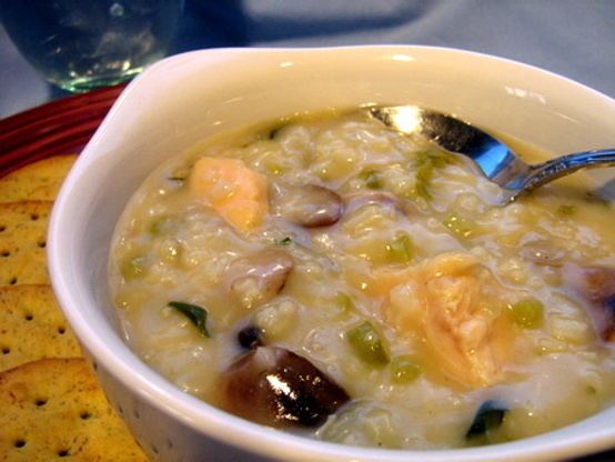 Soup with risotto imgsndimgcomfoodimageuploadw555h416cfit