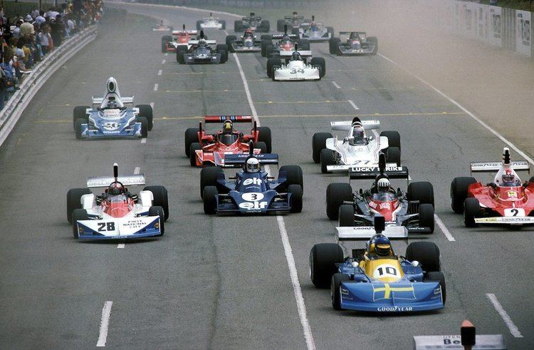 South African Grand Prix 1976 South African Grand Prix Start by F1history on DeviantArt