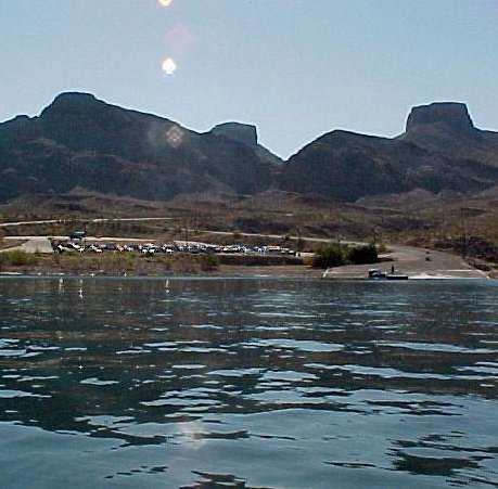 South Cove, Lake Mead wwwriverlakescomimagesSouthcovjpg