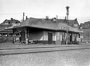 South Parkdale railway station httpsuploadwikimediaorgwikipediacommonsthu