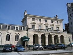 Southampton Terminus railway station httpsuploadwikimediaorgwikipediacommonsthu