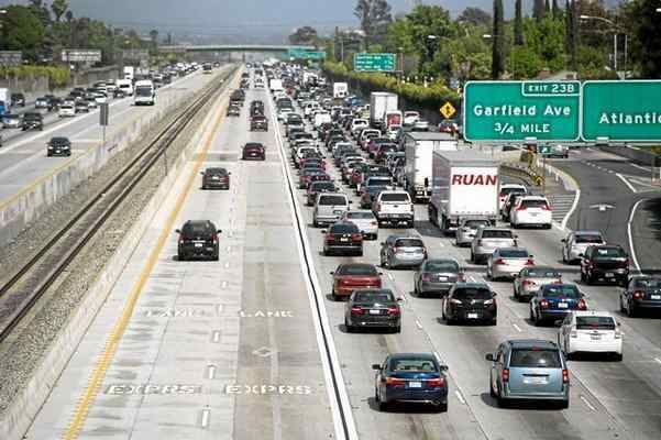 Southern California freeways Metro will study adding more pay lanes to Southern California freeways