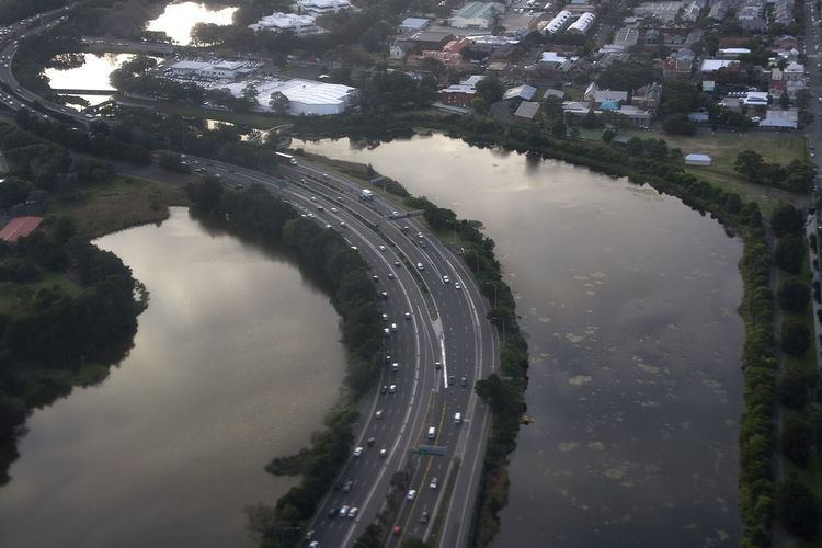 Southern Cross Drive