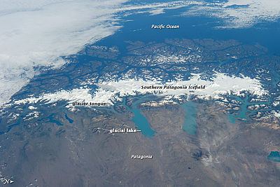 Southern Patagonian Ice Field httpsuploadwikimediaorgwikipediacommonsthu