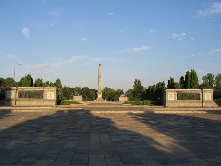 Soviet Military Cemetery, Warsaw