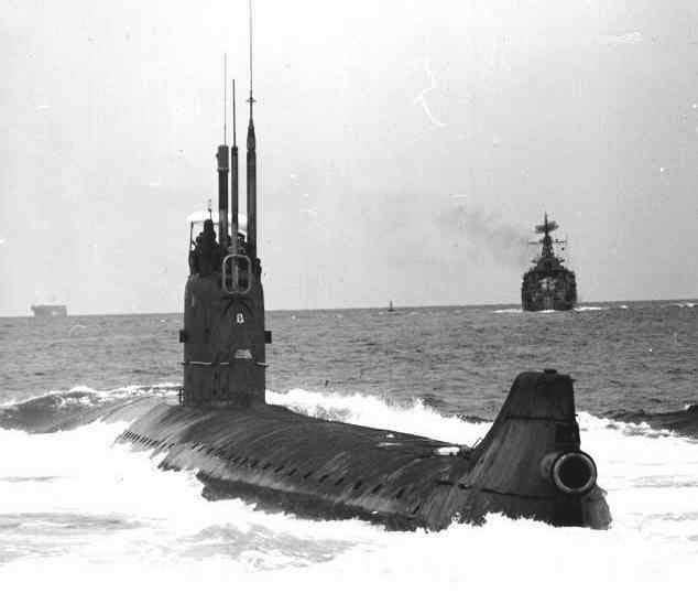 Soviet submarine K-27 httpstheleansubmarinerfileswordpresscom2012