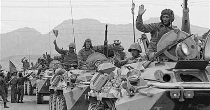 Soviet–Afghan War The Soviet Afghan war by Sophie Steffen on Prezi