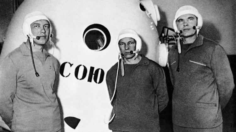 Soyuz 10 Soyuz10 First trip to a space station Sencom