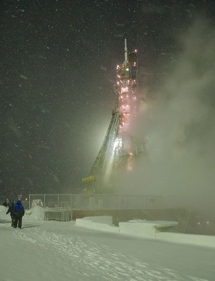 Soyuz TMA-22 FileSoyuz TMA22 rocket during a snow storm the morning of the