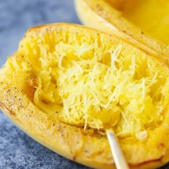 Spaghetti squash damndeliciousnetwpcontentuploads201604HowTo