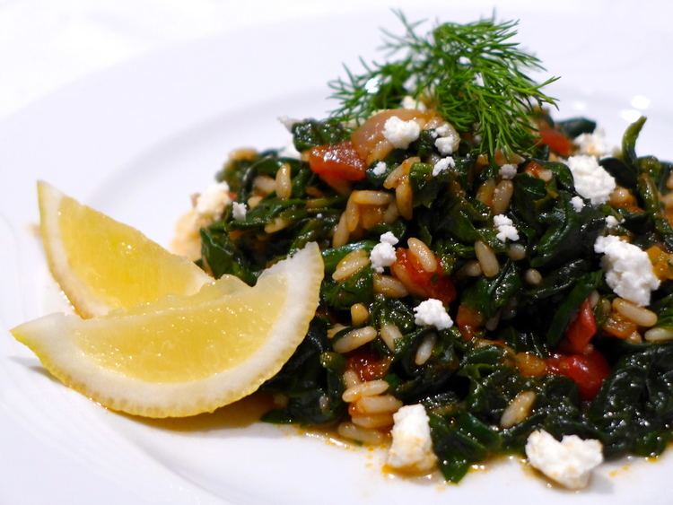 Spanakorizo Greek Spinach and Rice recipe Spanakorizo My Greek Dish