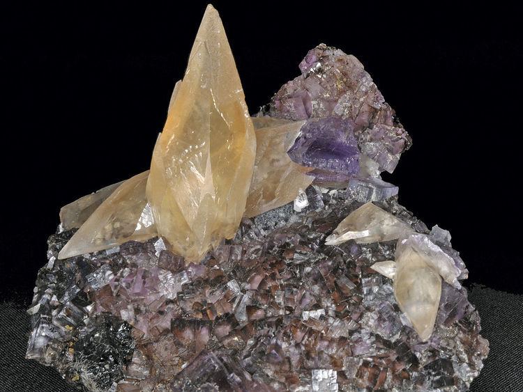 Spar (mineralogy)