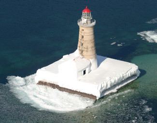 Spectacle Reef Light wwwlighthousefriendscomspectaclew1jpg