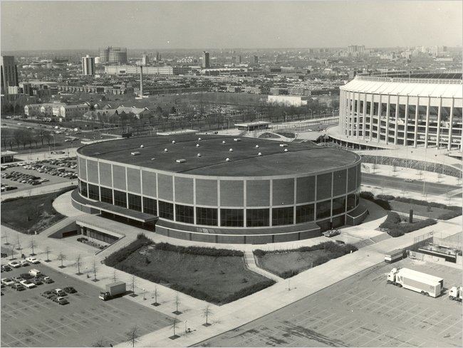 Spectrum (arena) In a Quiet Spectrum in Philadelphia Broad Street Still Echoes The