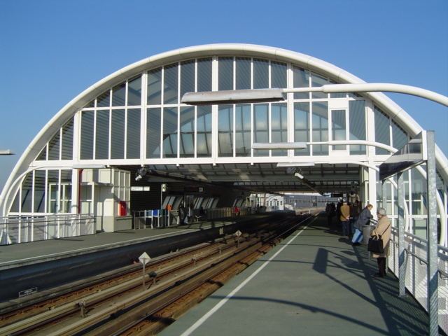 Spijkenisse Centrum metro station