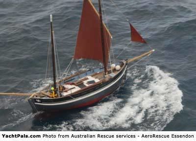 Spirit of Mystery Spirit of Mystery Sailboat Hit by Freak Wave Crew Injured