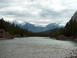 Spray River httpsuploadwikimediaorgwikipediacommonsthu