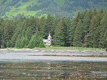 Spruce Island (Alaska) httpsuploadwikimediaorgwikipediacommonsthu