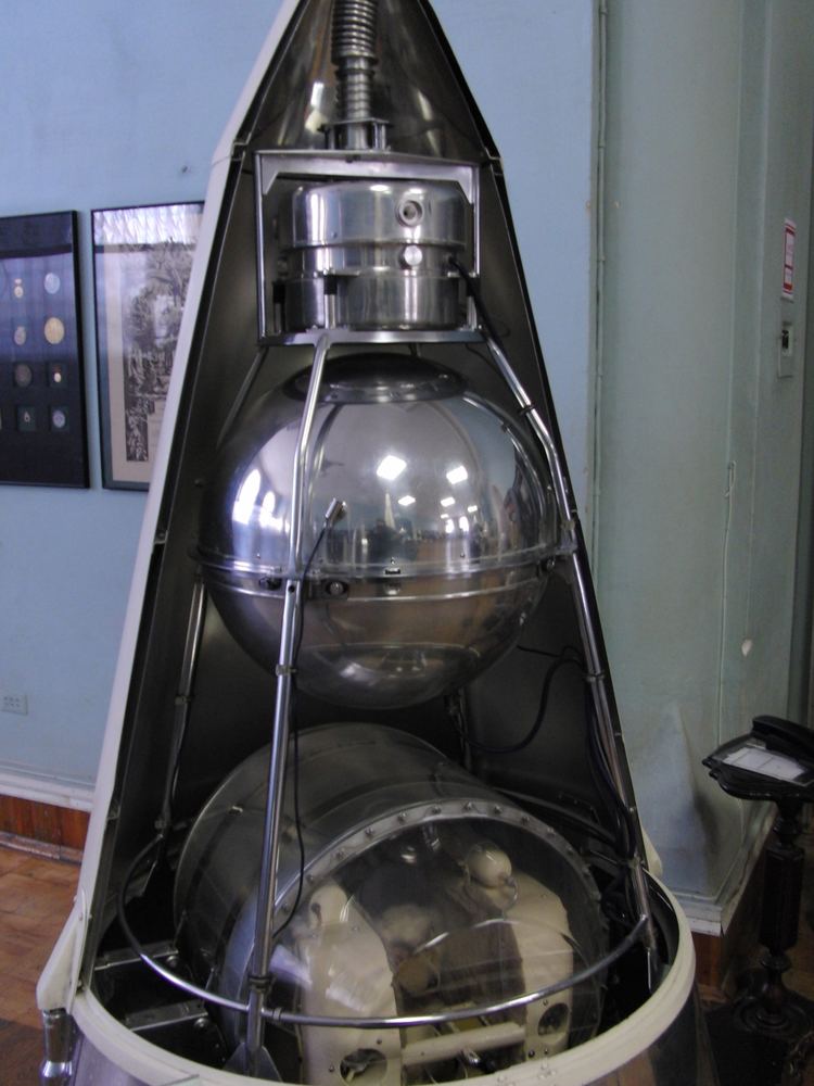 Sputnik 2 FileMoscow Polytechnical Museum Sputnik 2 4927173535jpg