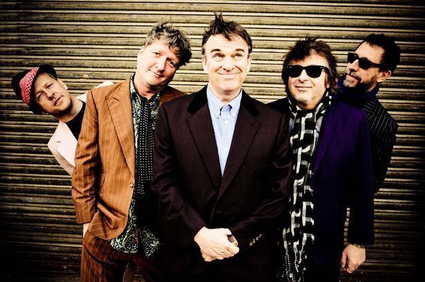 Squeeze (band) British pop act Squeeze announce Scottish date as part of tour