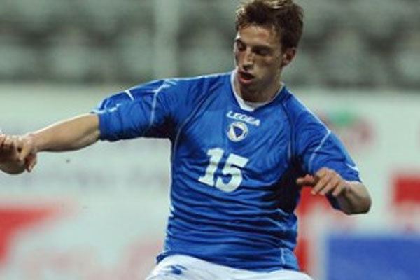 Srđan Stanić (footballer, born 1989) VIDEO Sran Stani strijelac u premijernoj ovosezonskoj pobjedi