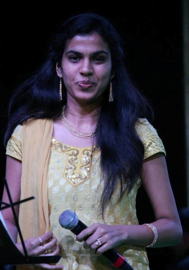Sravana Bhargavi Tollywood singer Sravana Bhargavi Rare Photo Gallery Playback