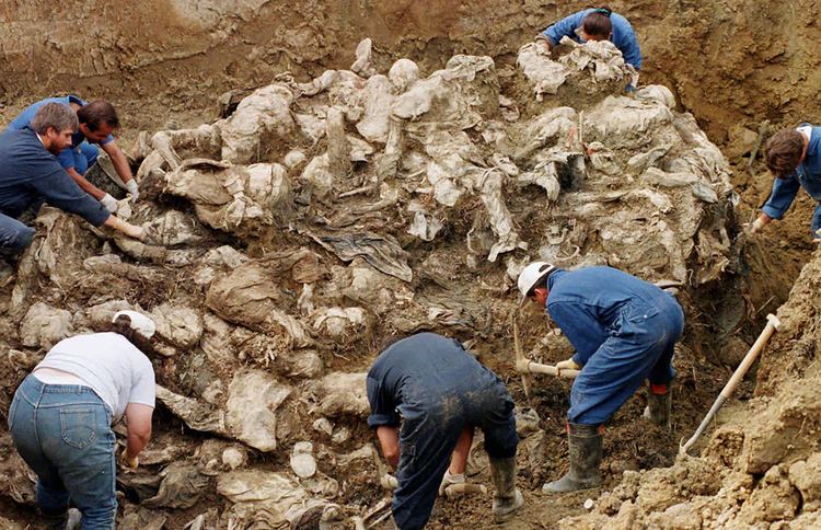 Srebrenica massacre Srebrenica massacre