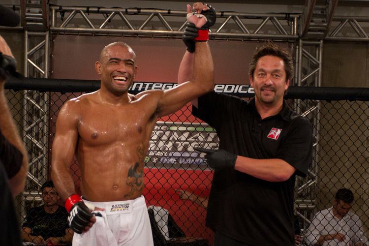Sérgio Moraes PIC Sergio Moraes is missing a part of his tricep Sherdog Forums