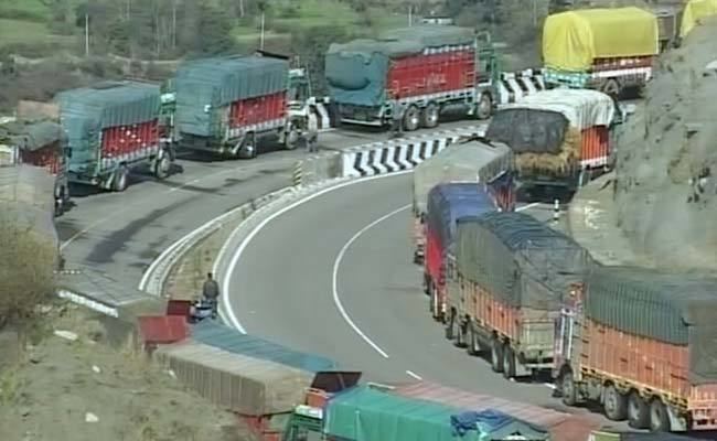 Srinagar Jammu National Highway JammuSrinagar National Highway Closed For Traffic