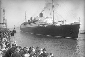 SS Bremen (1928) httpsuploadwikimediaorgwikipediacommonsthu