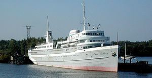 SS Milwaukee Clipper httpsuploadwikimediaorgwikipediacommonsthu