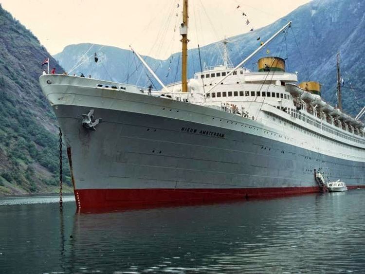 SS Nieuw Amsterdam (1937) Ocean Superliners SS Nieuw Amsterdam was launched on April 10 1937