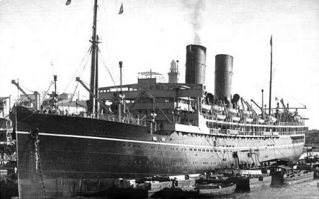 SS Ranchi SS Ranchi loading for Bombay India Steam powered liners the