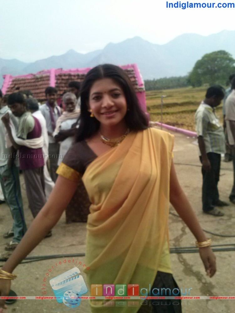 Sshakshi Chovan Bollywood Actress Photos Stills Gallery ALL1110
